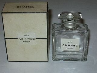 Vintage Perfume Bottle Chanel No 5 Bottle/box 1 Oz Pre 1950 - Open/empty