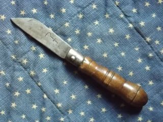 Revolutionary War era Penny Knife.  18th early 19th century.  Turned wood handle 2