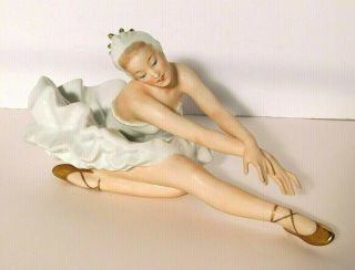 Vtg.  Wallendorf Porcelain Swan Lake Ballerina Figurine Germany
