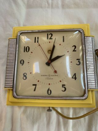 Vintage General Electric Ge Telechron Yellow Kitchen Wall Clock Model 2ha43