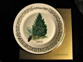 Lenox Limited Christmas Commemorative Issue Plate,  1982 Aleppo Pine