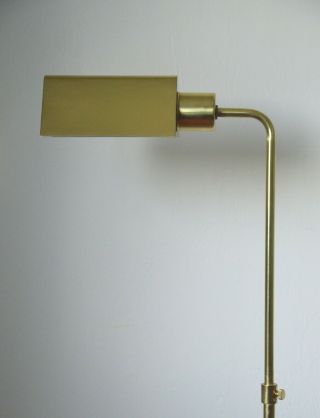 Mid - Century Modern Adjustable Brass Floor Lamp by Imperial Lighting Co. 2