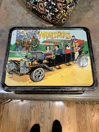 Vintage 1965 " The Munsters " Lunch Box & Thermos Kayro - Vue Productions