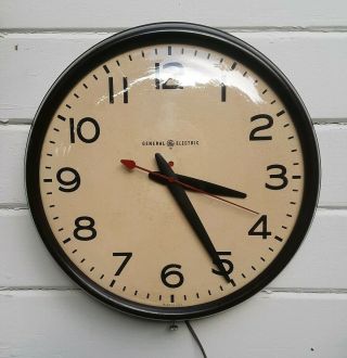 Vintage Ge Electric School Clock 2915 16 Inch Dial 17 1/2 Case