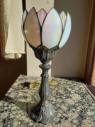 Vintage Ying Long Bronze Accent Lamp Leaded Stained Glass Tulip Shade Pearl 13 "