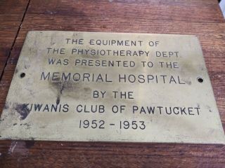 Brass Wall Plaque Memorial Hospital Of Ri Pawtucket 1952 - 53 Kiwanis
