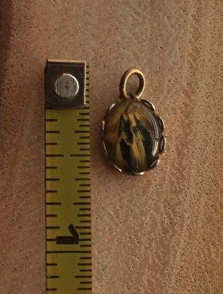 Vintage Medal of the Blessed Mother / Virgin Mary (Tiny in size) 2