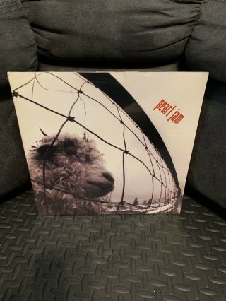 Pearl Jam " Vs " Vinyl Lp On Epic Pressing From 1993