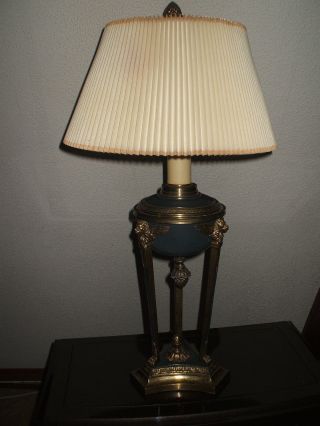 Rare 1972 Chapman Lamp W/ Shade Mid Century Classic,  Wing Lions Pineapples