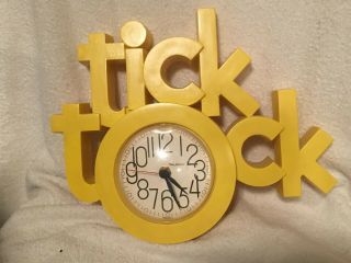 Vtg 1960s Haven 3 - D Tick Tock Mid Century Modern Yellow Wall Clock U.  S.  A.