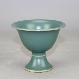 Chinese Old Hand - Carved Porcelain Bean Green Glaze Goblet / Jiaqing Mark B02