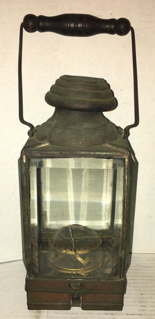 Early Wilmot Bridgeport Oil Kerosene Lantern Very Rare Model Antique Brass Bevel