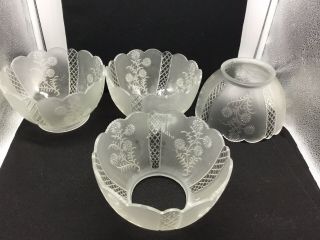 Set Of 4 Antique Scalloped Frosted Floral Glass Lamp Shades Chandelier 4” Fitter