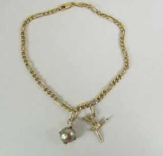 Vintage 8 In.  14k Gold Figaro Chain Charm Bracelet W/ 2 Charms Ballerina & Pearl