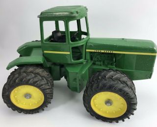 Vintage 1/16 John Deere Metal Toy Tractor 8640