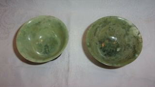 VINTAGE GUANGDONG CHINESE JADE BOWLS WITH STANDS IN CLOTH COVERED BOX 3