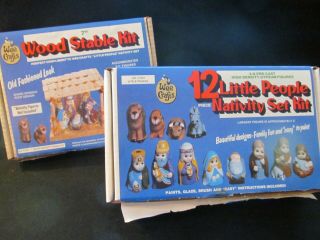 Vtg Wee Crafts 12 Pc Little People Paintable Nativity Set & Nativity Stable Kit