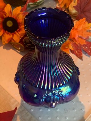 RARE c.  1909 Antique Carnival Glass Iridescent SMOKE Kerosene Oil lamp LION Shade 3