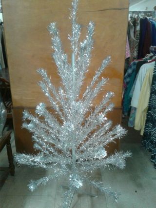 Vintage Sparkler Pom Pom 6 Ft Silver Aluminum Christmas Tree