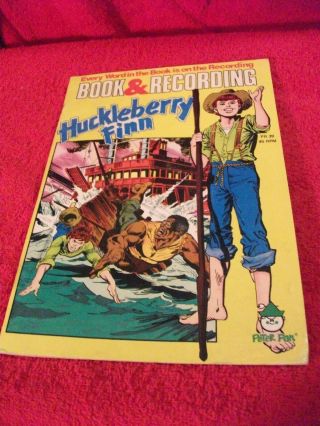 Huckleberry Finn Peter Pan Comic Book & 7 " Record Read & Learn