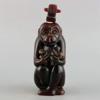 Collectable China Old Ox Horn Hand - Carved Naughty Monkey Delicate Snuff Bottle