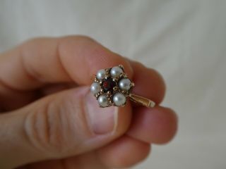 Vintage 9ct Gold Victorian Style Garnet & Pearl Ring
