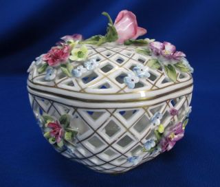 Dresden Porcelain Reticulated Rose Bud Finial And Flowers Trinket Box