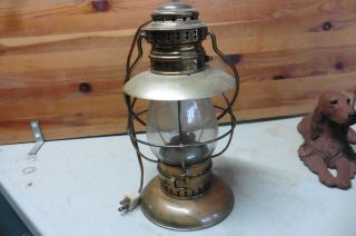 Vtg Kelly And Company Rochester Brass Oil Lamp Converted To Electric