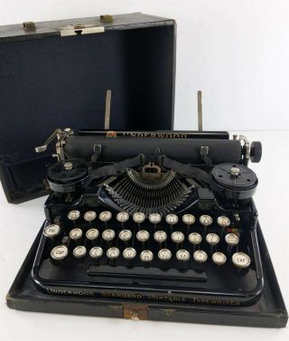 Vintage Underwood Standard Portable Typewriter 1923 Model 3 Bank Keyboard