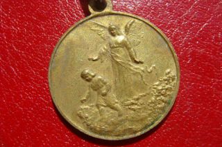 RARE ANTIQUE Angels that protect your baby 1920 BRONZE HUGUENIN MEDAL PENDANT 3