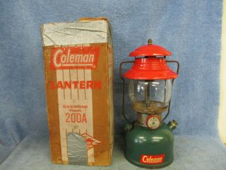 Coleman Model 200a Christmas Lantern Dated 12 - 51