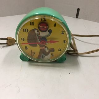 Telechron General Electric Clock.  Dog With Ball.  Great.  Vintage