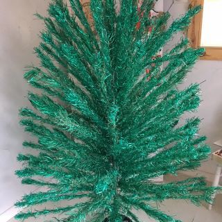Vintage Green Blue Holi - Gay Aluminum Christmas Tree 165 Branches 7ft Midcentury 2