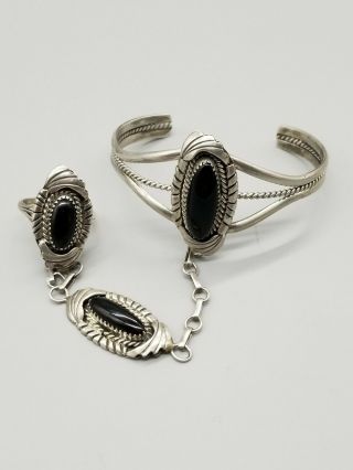 Vtg Navajo Sterling Silver & Black Onyx Slave Bracelet Signed Ring Size 9