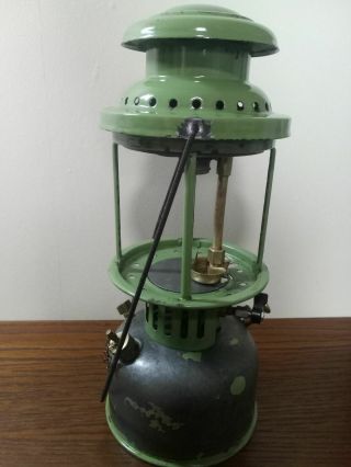 Vintage Standard no.  2412 Pressure Kerosene Lamp Lantern Optimus radius Primus 2