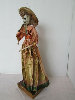 Vintage Mexico Paper Mache Folk Art Calaca Skeleton Lady Figure La Llorona Doll 2