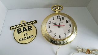 Vintage 1960s Spartus Backwards Running Bar Open/Closed Pocket Watch Wall Clock 3