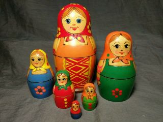 Russian Matryoshka Nesting Dolls Wooden 6 Piece 5.  5 " Vintage