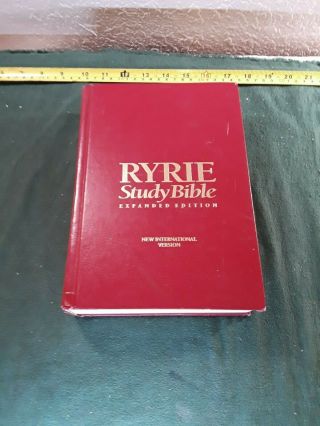 Ryrie Study Bible Expanded Edition Niv,  1994,  Moody Press,  Hard Cover,  Pre - Owned
