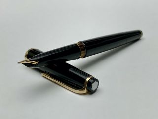 Vintage Montblanc Meisterstuck No.  12 Fitted With 18c Gold Nib Fountain Pen