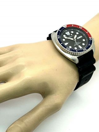 Seiko Prospex Automatic Rubber Strap Pepsi Bezel 200M Diver ' s Men ' s Watch SRP779 3
