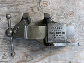 Reed Mfg.  Co.  Vintage Bench Vise No.  104 1/2 R With 4 1/2 " Jaws 55 Pounds.  A03