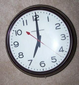 General Electric School Wall Clock Model 2912a 14 1/2 " In Diameter Not