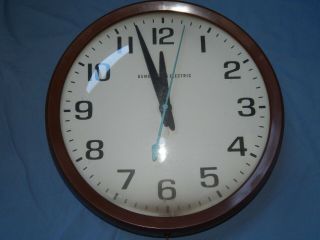 Vintage Ge General Electric Mid Century School Wall Clock Glass Face