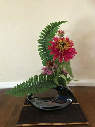 Japanese Ikebana Artificial Silk Flower Arrangement Ceramic Black Loop Vase