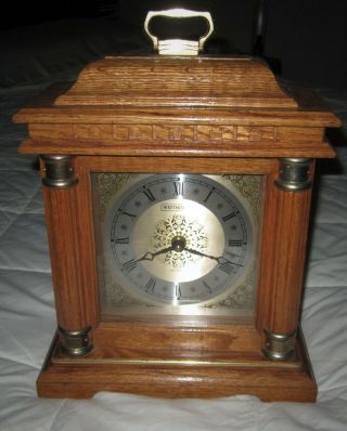 Vintage Quartz Westminster Chime Oak Wood Mantel Clock