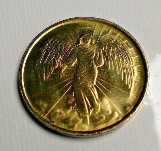 VINTAGE CHRISTIAN GOLD COLORED RELIGIOUS ANGEL WINGS HALO COIN MEDAL 2