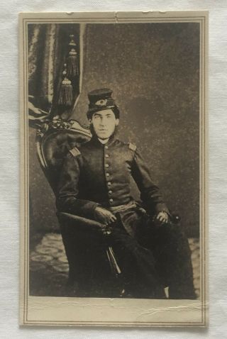 Civil War Infantry Soldier & Revenue Tax Stamp - Cdv By W.  Dyer - San Francisco