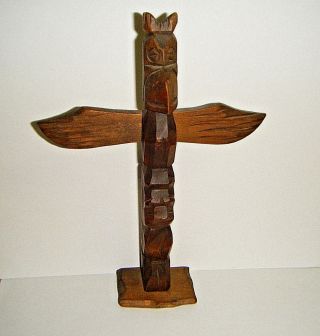 Vtg 1960s - 70s Native Americans 8  Carved Wood Eagle Totem Pole Artist Signed
