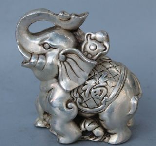 Collectable Ancient Handwork Miao Silver Carve Auspicious Elephant Lucky Statues